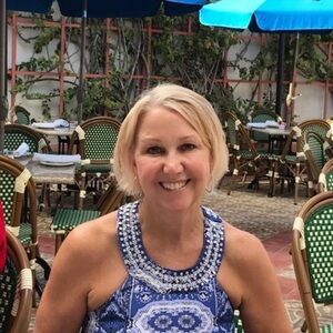 Meet your Posher, Lori